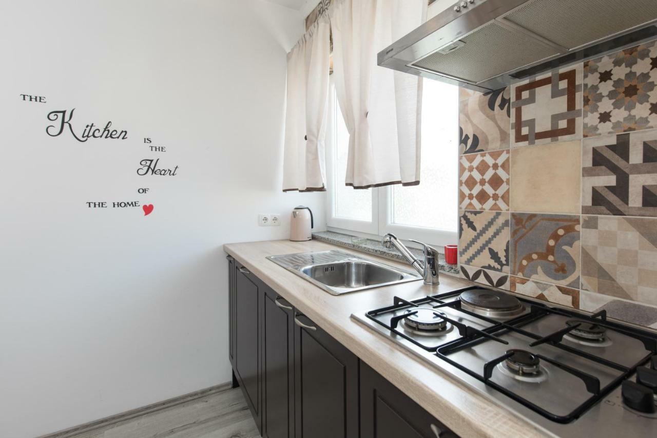Chic Loft Appartment คิร์ก ภายนอก รูปภาพ
