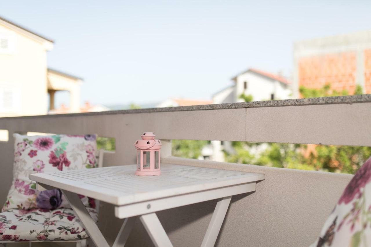 Chic Loft Appartment คิร์ก ภายนอก รูปภาพ