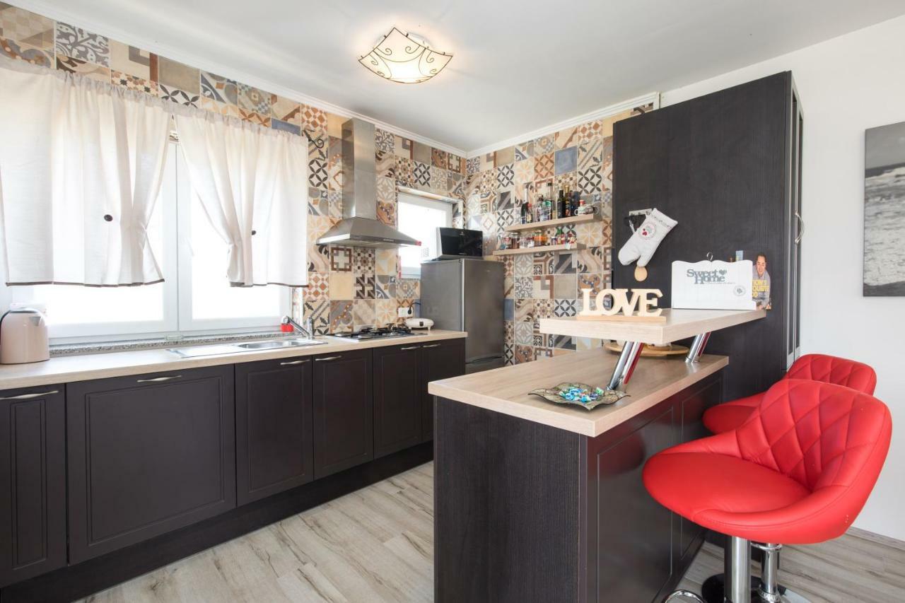 Chic Loft Appartment คิร์ก ภายนอก รูปภาพ