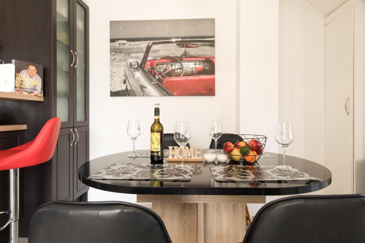 Chic Loft Appartment คิร์ก ภายนอก รูปภาพ